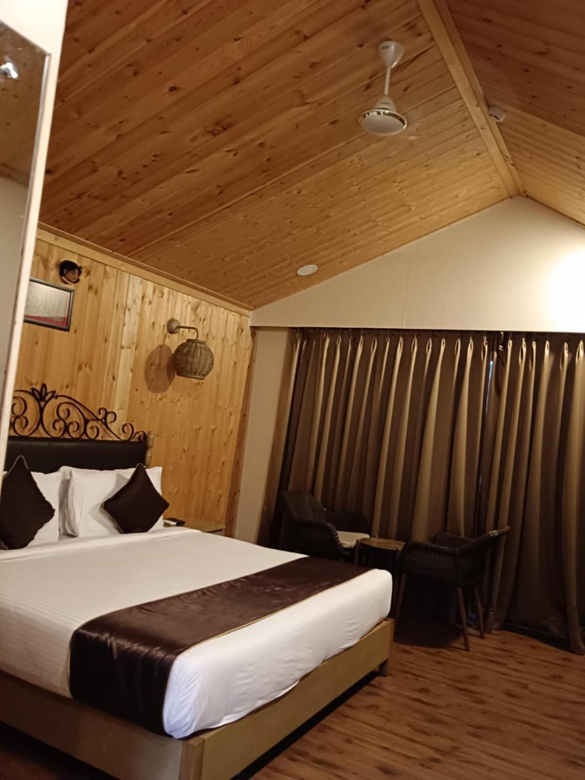 Kushal Palli Resorts- A Unit Of Pearltree Hotels & Resorts 普鲁利耶 外观 照片